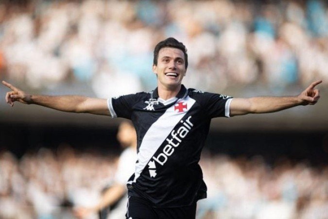 LUCAS PITON - Partida sensacional do lateral-esquerdo. Fez um lindo gol de cabeça em cruzamento perfeito de Nuno Moreira e deu a assistência para o golaço de David. NOTA 9,0. Foto: Matheus Lima / Vasco