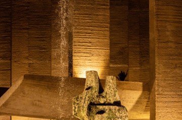 Escultura de Burle Marx instalada no Palácio da Justiça 