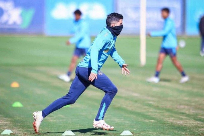 Villasanti corre o risco não atuar mais pelo Grêmio na temporada -  (crédito: Foto: Lucas Uebel / Grêmio FBPA)