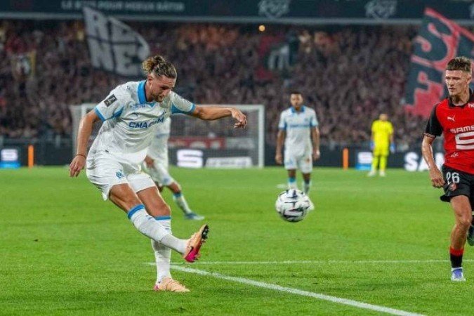 Adrien Rabiot em ação na partida contra o Rennes, pelo Campeonato Francês - (crédito: Foto: Divulgação) Adrien Rabiot em ação na partida contra o Rennes, pelo Campeonato Francês - (crédito: Foto: Divulgação)