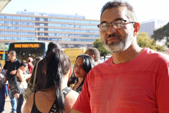  José Marques reclama dos ônibus caros e em péssimas condições