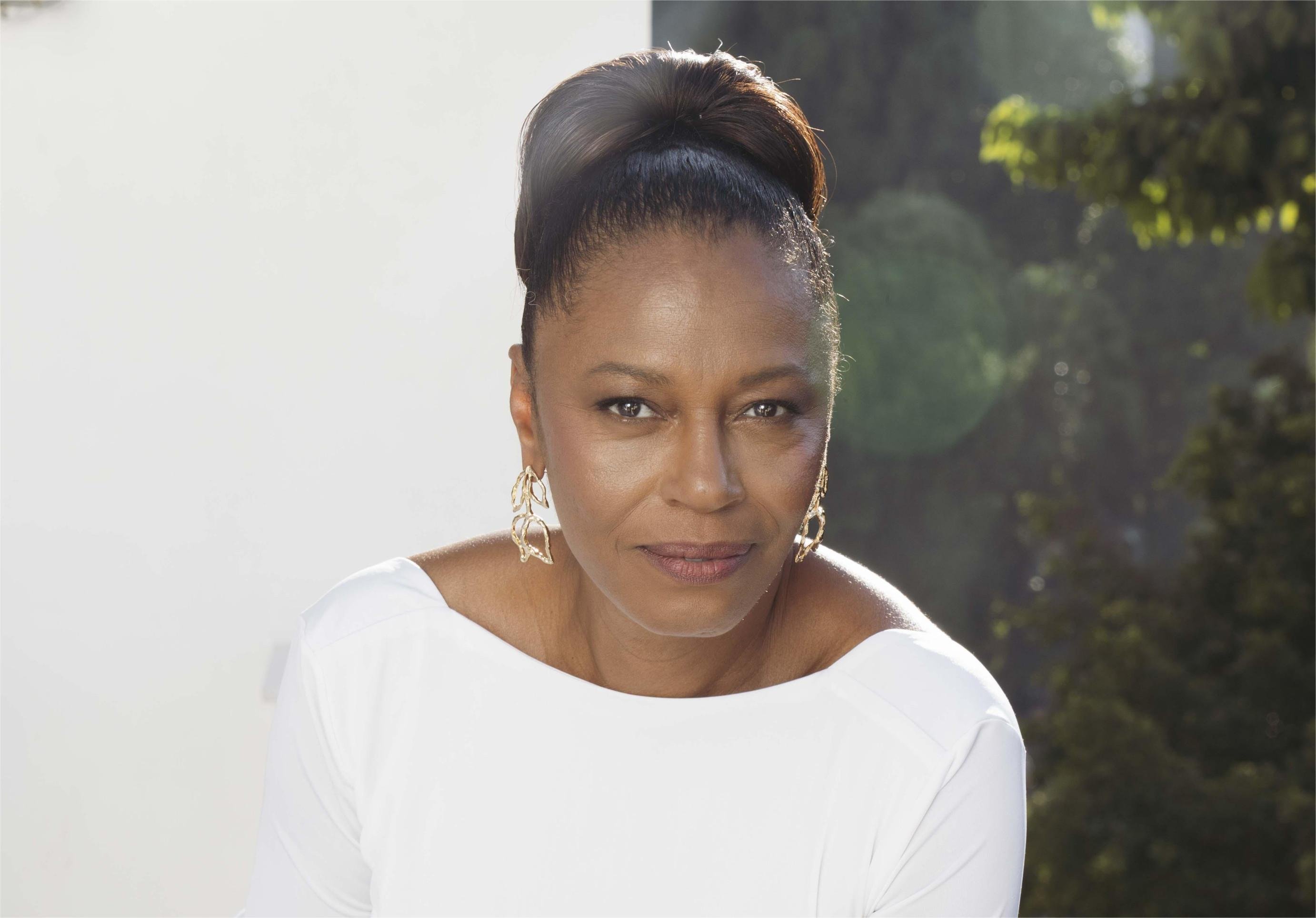 Para Edvana Carvalho, o tempo é aliado e o palco é como uma trincheira