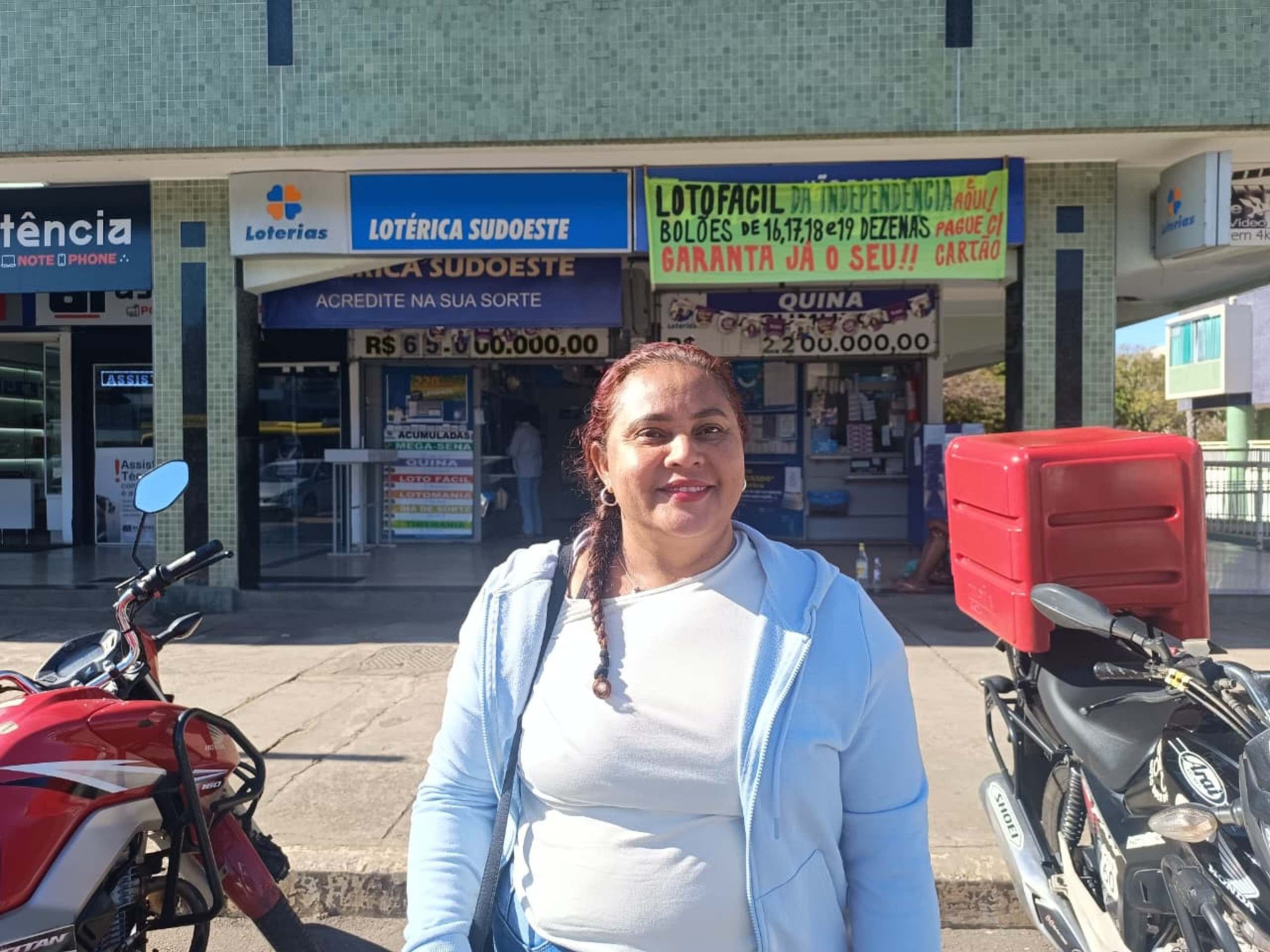 Leidelaura torce pelo prêmio de R$ 65 milhões