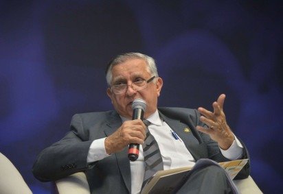 Na avaliação de Izalci, o impasse não deve impactar o desempenho eleitoral da oposição: 