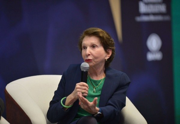  Ed Alves CB/DA Press