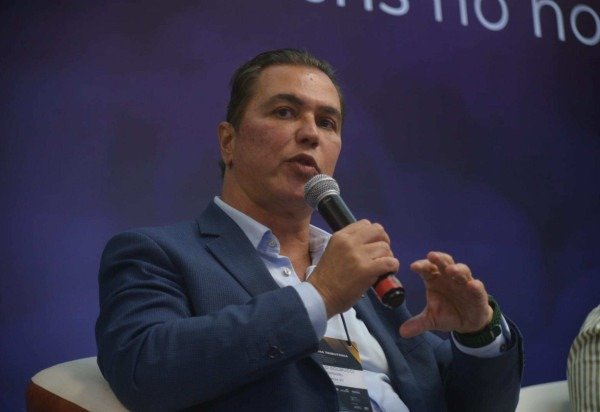 Ed Alves/CB/D.A Press