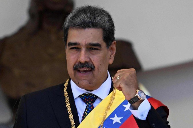 A operação coincide com o aumento da recompensa oferecida por Washington pela captura de Maduro - (crédito: Juan Barreto/AFP) A operação coincide com o aumento da recompensa oferecida por Washington pela captura de Maduro - (crédito: Juan Barreto/AFP)