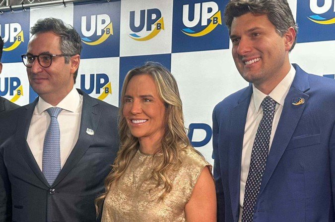 Manoel Arruda, Celina Leão e Eduardo Pedrosa no evento de lançamento da Federação União Progressista (UPb) -  (crédito: Mila Ferreira/CB/D.A Press)