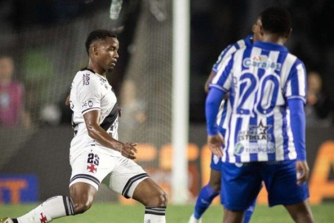 Thiago Mendes deve ser titular pela primeira vez no Vasco -  (crédito: Foto: Matheus Lima / Vasco)