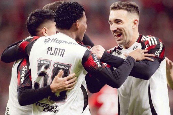 Gonzalo Plata e Léo Ortiz apareceram em pré-listas de suas seleções - (crédito: Foto: Adriano Fontes / Flamengo) Gonzalo Plata e Léo Ortiz apareceram em pré-listas de suas seleções - (crédito: Foto: Adriano Fontes / Flamengo)