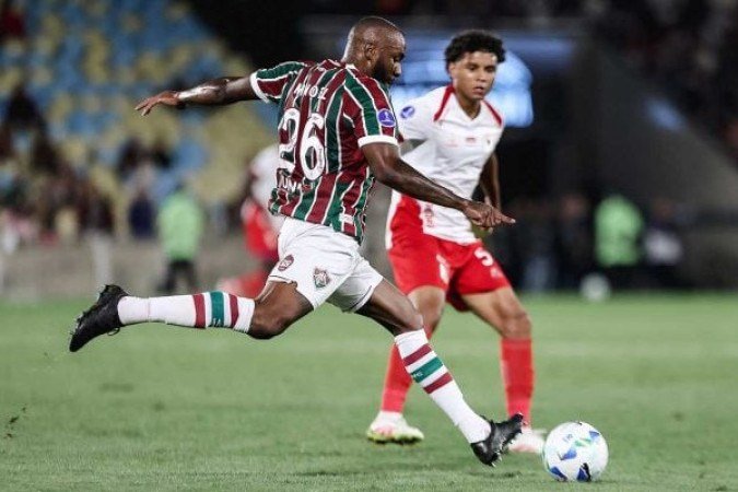 MANOEL – Seguro sempre que acionado, anulando os atacantes do frágil América de Cali. Bom nas saídas de bola e, quando foi necessário, cobriu o lateral. NOTA 6,5. Foto: Marina Garcia/Fluminense