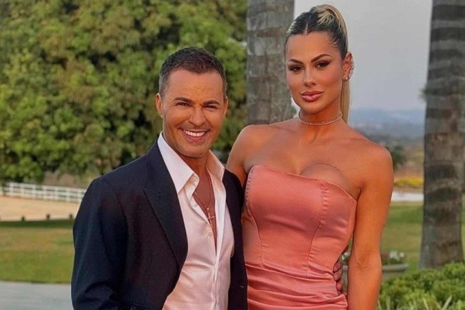 Esposa troca de roupa por exigência de Eduardo Costa e faz desabafo -  (crédito: Reprodução/Instagram)