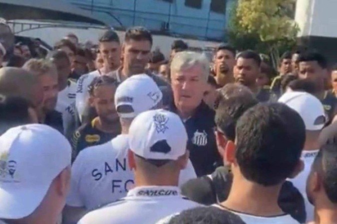 Neymar conversou com o porta-voz dos torcedores - (crédito: Foto: Reprodução) Neymar conversou com o porta-voz dos torcedores - (crédito: Foto: Reprodução)