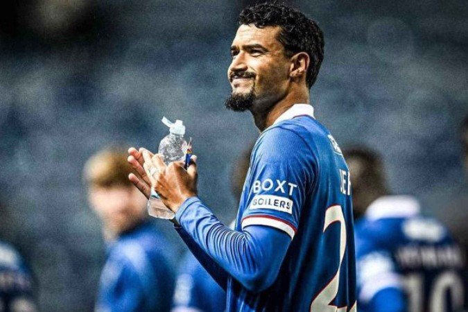 Jefté chega a São Paulo para assinar com o Palmeiras - (crédito: Foto: Reprodução/Instagram) Jefté chega a São Paulo para assinar com o Palmeiras - (crédito: Foto: Reprodução/Instagram)