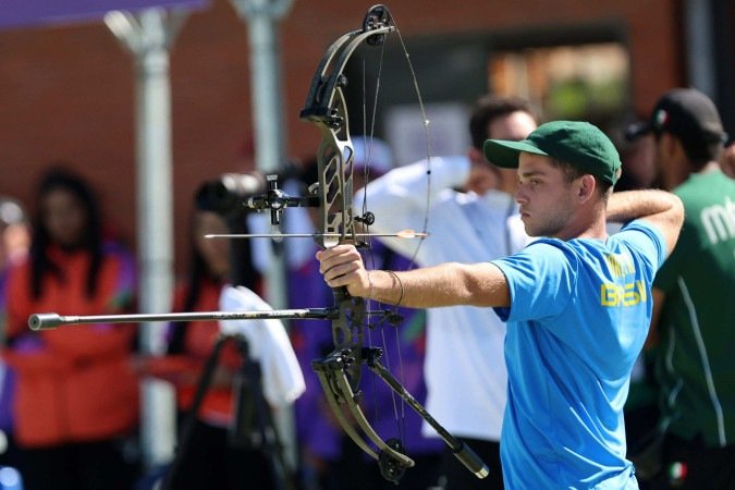 Ouro no tiro com arco, Rafael Magalhães iniciou na modalidade por diversão e levou a sério -  (crédito:  Ramon Monroy/Panam Sports via Xpress Media)