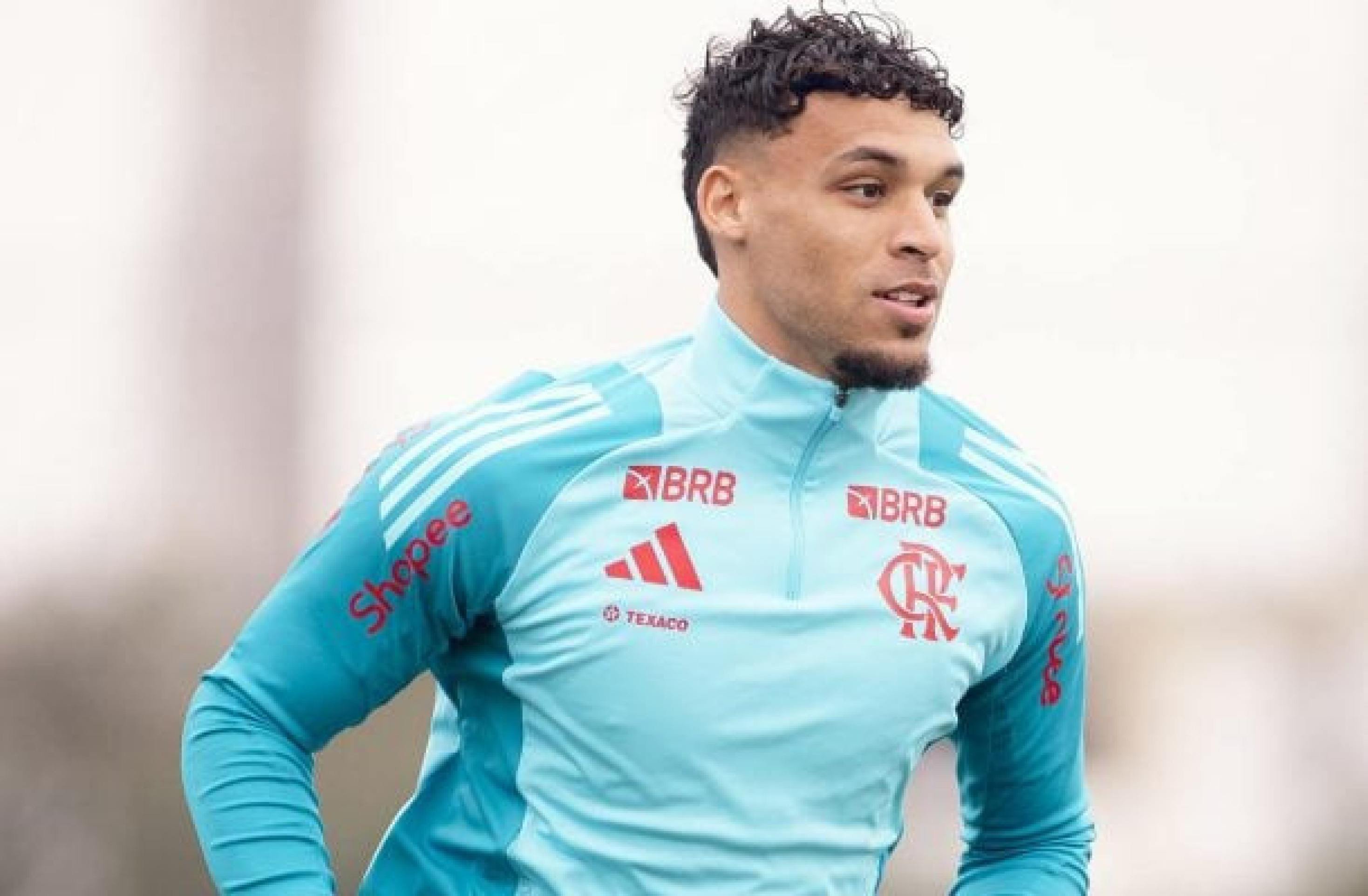 Victor Hugo, do Flamengo, ainda desperta o interesse de clube português