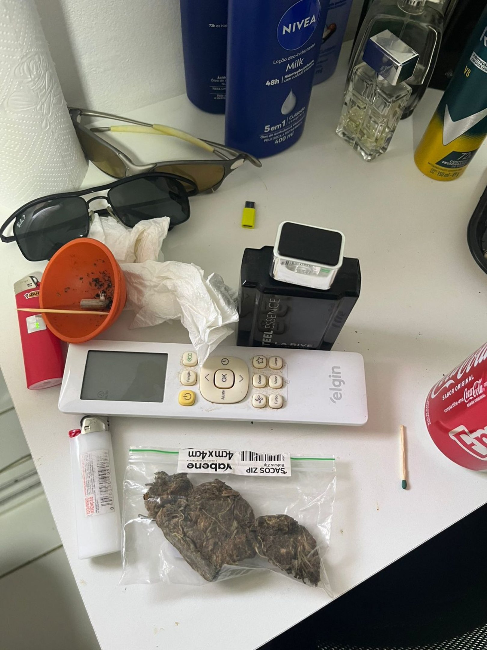 PF também encontrou drogas, balanças de precisão e máquinas de cartão