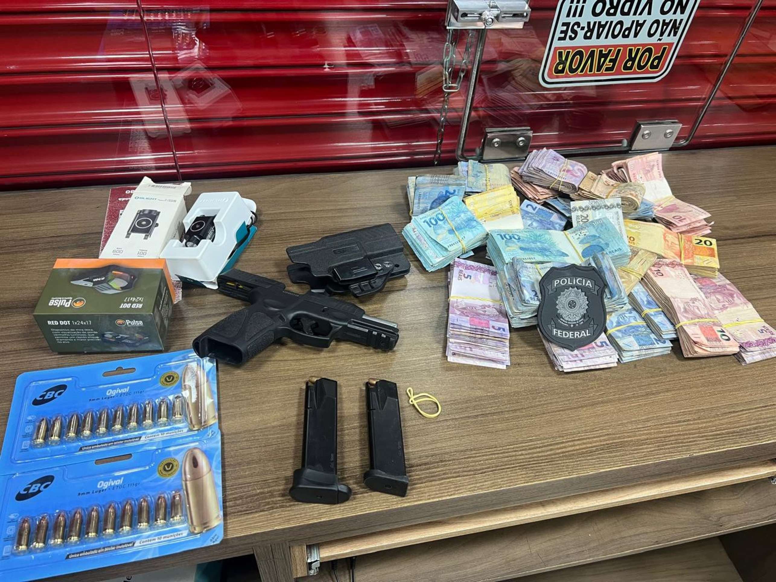 Saiba o que a PF apreendeu em operação na manhã desta terça (19/8)