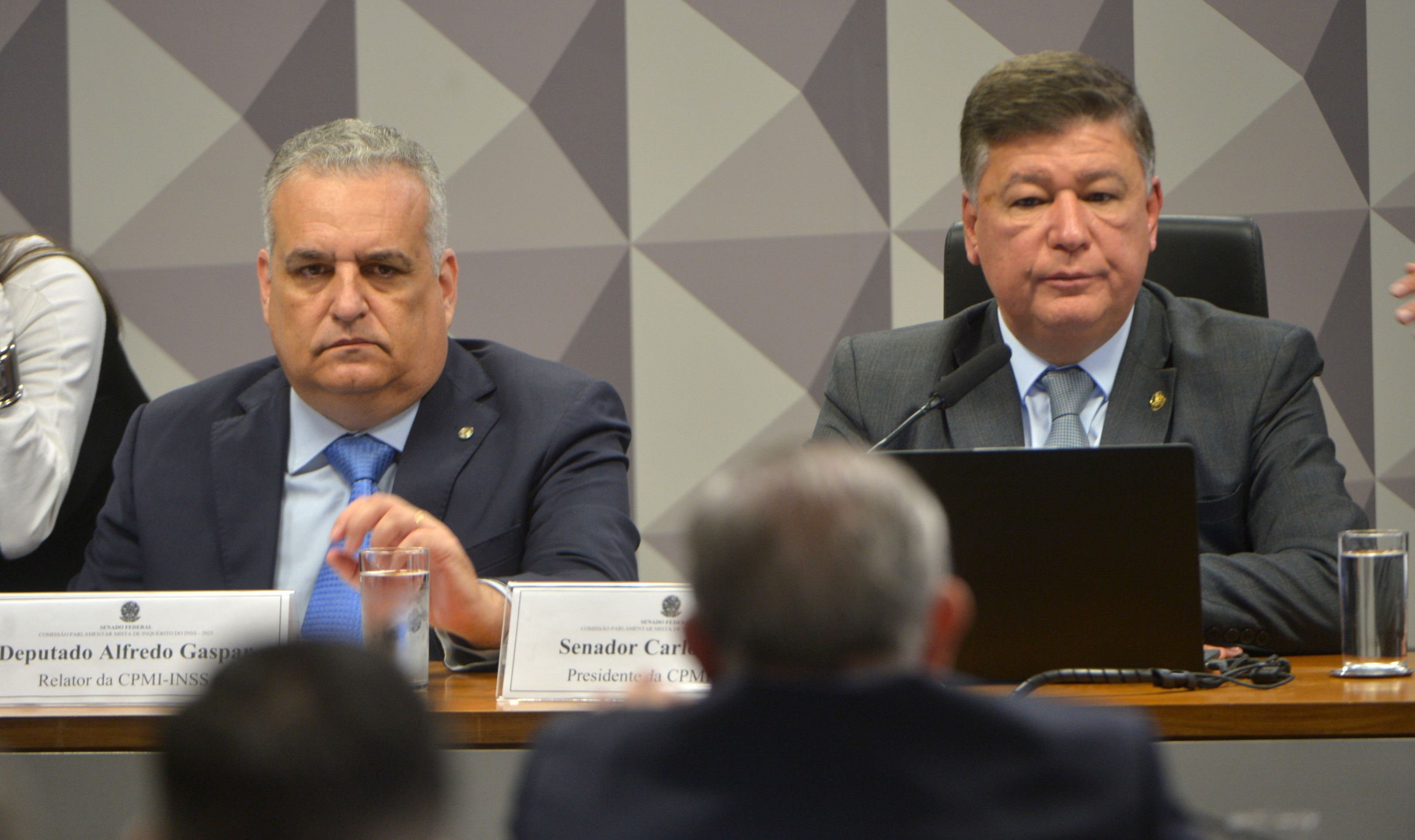 Governo busca contenção de danos na CPMI do INSS