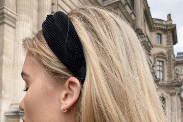 As tiaras e faixas combinas com um look moderno ganham uma cara adulta e elegante -  (crédito: Reprodução/Pinterest)