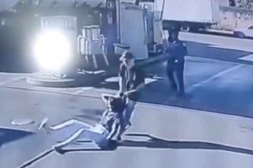 VÍDEO: Frentista é arrastada pelos cabelos por ex em posto de Uberlândia -  (crédito: ReproduÃ§Ã£o/Redes sociais)