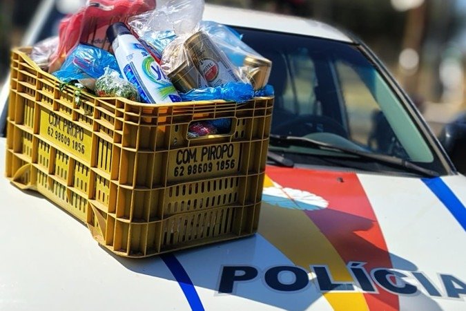 A equipe encontrou, dentro do carro pertencente a autora do crime, diversas mercadorias sem nota fiscal - (crédito: Divulgação: PCDF) A equipe encontrou, dentro do carro pertencente a autora do crime, diversas mercadorias sem nota fiscal - (crédito: Divulgação: PCDF)