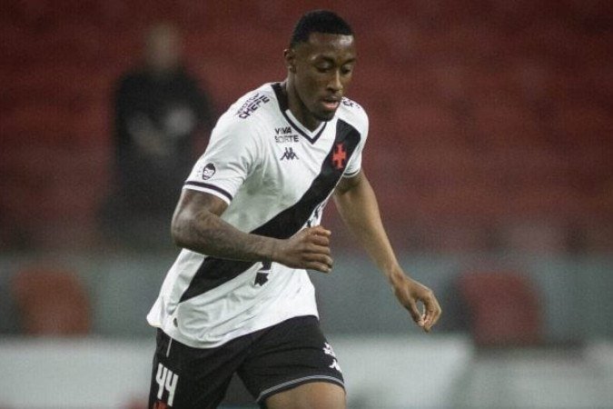 Zagueir Luiz Gustavo, do Vasco, fica perto do Bahia - (crédito: Foto: Dikran Sahagian/Vasco) Zagueir Luiz Gustavo, do Vasco, fica perto do Bahia - (crédito: Foto: Dikran Sahagian/Vasco)