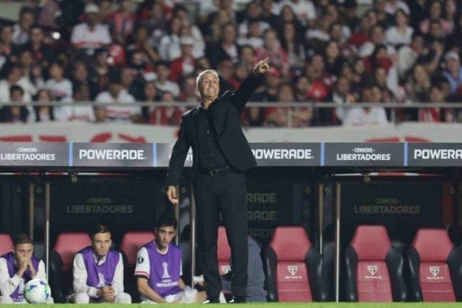 Treinador acredita que o São Paulo tem pontos para evoluir após conquistar a classificação na Libertadores - (crédito: Foto: Divulgação/São Paulo) Treinador acredita que o São Paulo tem pontos para evoluir após conquistar a classificação na Libertadores - (crédito: Foto: Divulgação/São Paulo)