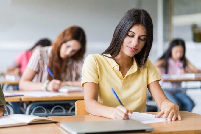 Os simulados são uma etapa fundamental na preparação para o vestibular (Imagem: EF Stock | Shutterstock) - (crédito: EdiCase) Os simulados são uma etapa fundamental na preparação para o vestibular (Imagem: EF Stock | Shutterstock) - (crédito: EdiCase)