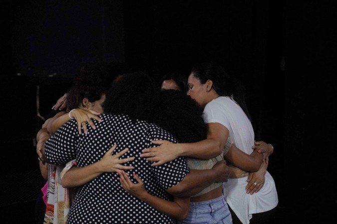 Residência Artística Ruth de Souza abre bolsas de R$ 1 mil para trabalhadoras domésticas no DF
- (crédito: Arquivo pessoal ) Residência Artística Ruth de Souza abre bolsas de R$ 1 mil para trabalhadoras domésticas no DF
- (crédito: Arquivo pessoal )