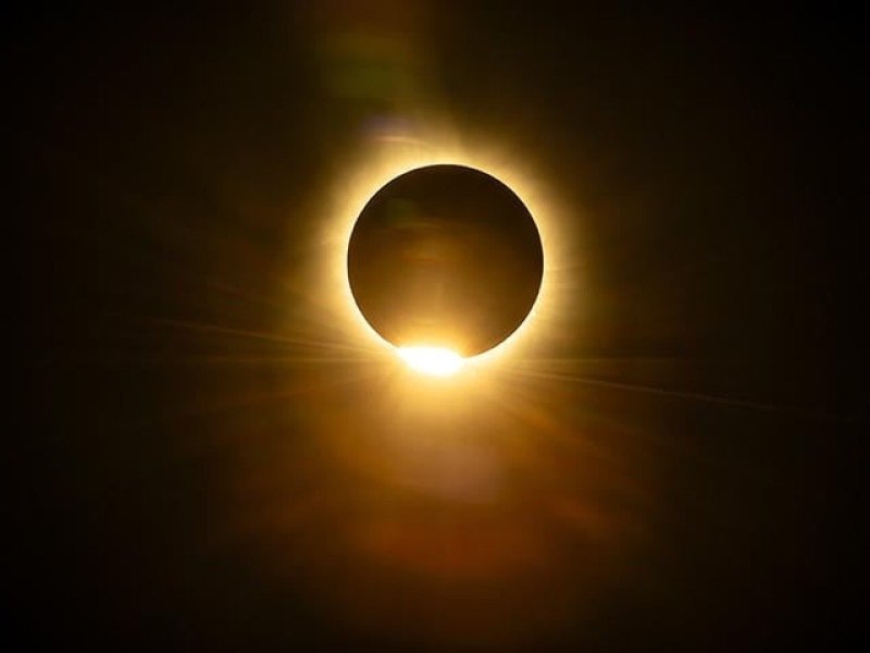 1_12-eclipse-58744739.jpg?