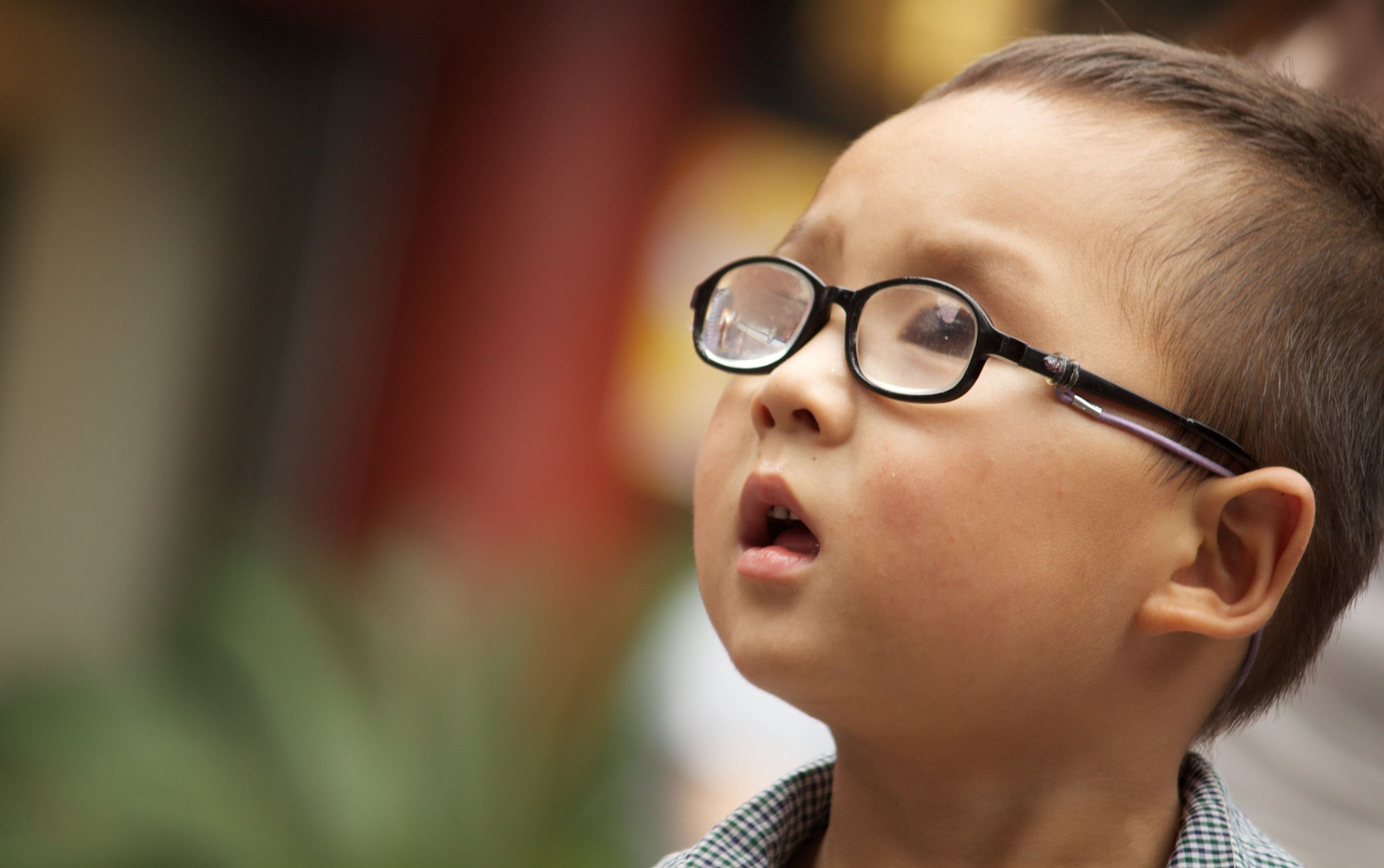 Ômega-3 pode prevenir miopia em crianças