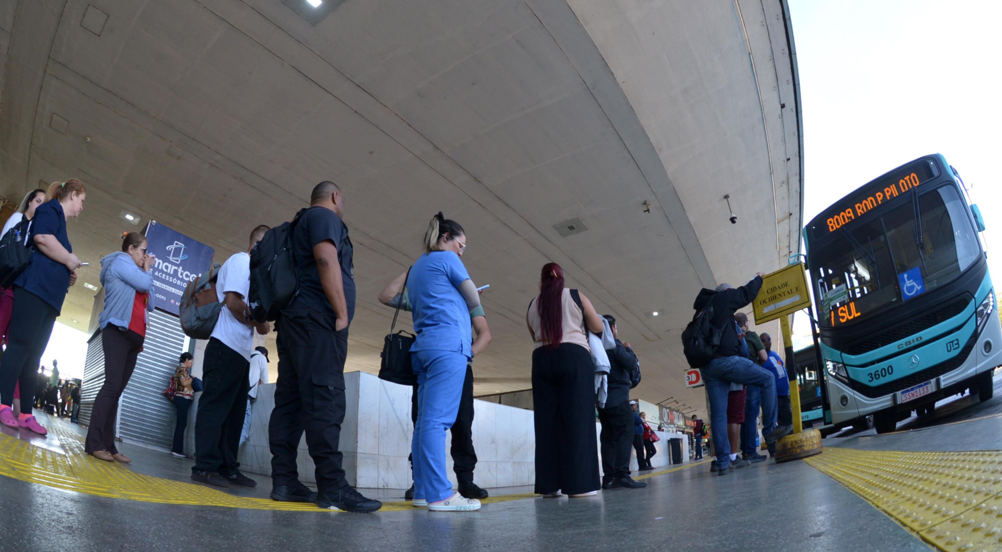 Governo de GO se posiciona sobre consórcio de gestão do transporte do Entorno