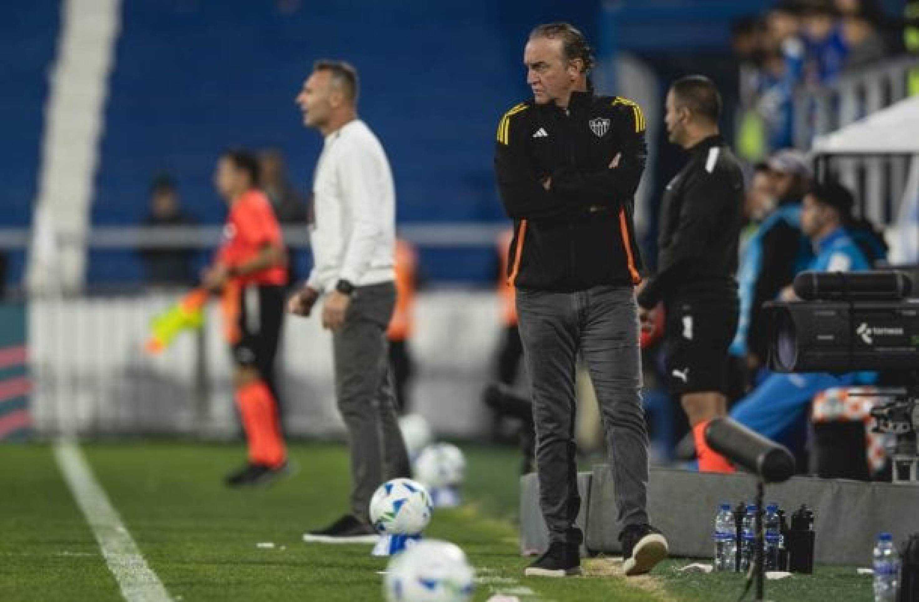 ‘Precisava jogar’, revela Cuca sobre a cobrança que mudou o Atlético no vestiário