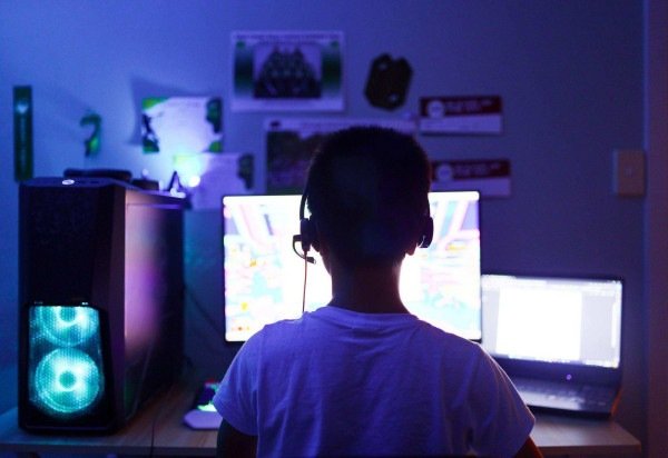 Reprodução/YouTube/@felcaseita