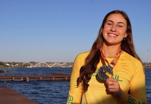 Bruna Gaston CB/DA Press