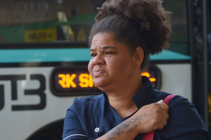 Ludmila acha que pode perder o emprego