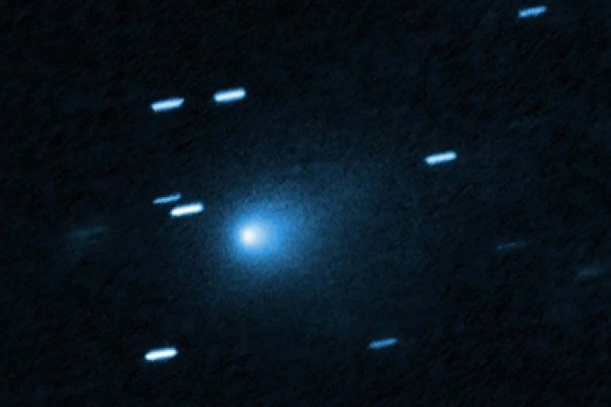 Imagem do cometa 3I/ATLAS feita pelo Hubble em 21 de julho de 2025, quando o visitante interestelar estava a 445 milhões de quilômetros da Terra -  (crédito: NASA, ESA, David Jewitt (UCLA))