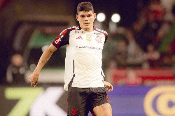 AYTRON LUCAS - Outro que entrou aos 44 minutos da etapa final na troca tripla de Filipe Luís. Mal tocou na bola. SEM NOTA. Foto: Adriano Fontes/Flamengo