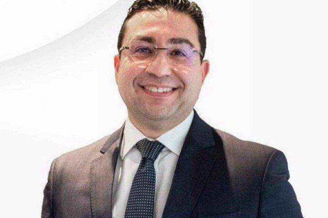 Antonio Vasconcellos Junior, sócio fundador do escritório AVJ Advogados defende ampliação da lei da licença paternidade - (crédito: Divulgação ) Antonio Vasconcellos Junior, sócio fundador do escritório AVJ Advogados defende ampliação da lei da licença paternidade - (crédito: Divulgação )