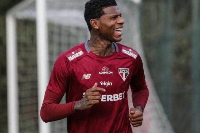 Arboleda se lesionou na partida contra o Athletico, pela Copa do Brasil - (crédito: Foto: Rubens Chiri/São Paulo FC) Arboleda se lesionou na partida contra o Athletico, pela Copa do Brasil - (crédito: Foto: Rubens Chiri/São Paulo FC)