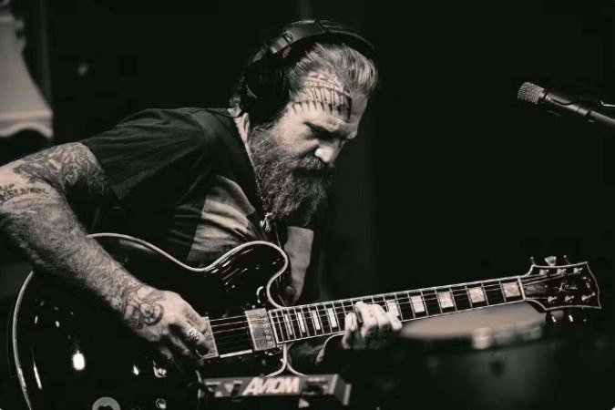 Hinds deixou o Mastodon em março de 2025, após 25 anos de trajetória musical - (crédito: Reprodução / Instagram) Hinds deixou o Mastodon em março de 2025, após 25 anos de trajetória musical - (crédito: Reprodução / Instagram)