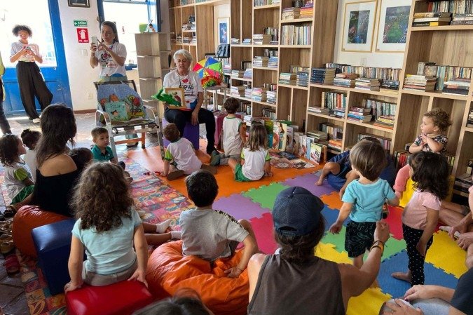 A escritora Iris Borges, presidente do Instituto Casa de Autores, em atividade na última edição da Flipiri. - (crédito: Instituto Casa de Autores/Divulgação) A escritora Iris Borges, presidente do Instituto Casa de Autores, em atividade na última edição da Flipiri. - (crédito: Instituto Casa de Autores/Divulgação)