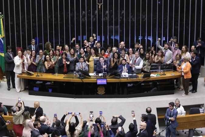 O projeto de lei foi aprovado na Câmara por votação simbólica - (crédito: Kayo Magalhães / Câmara dos Deputados) O projeto de lei foi aprovado na Câmara por votação simbólica - (crédito: Kayo Magalhães / Câmara dos Deputados)