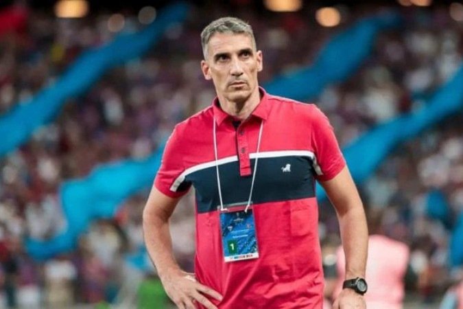 Santos está próximo de um acerto com Vojvoda - (crédito: Foto: Mateus Lotif/Fortalez EC) Santos está próximo de um acerto com Vojvoda - (crédito: Foto: Mateus Lotif/Fortalez EC)