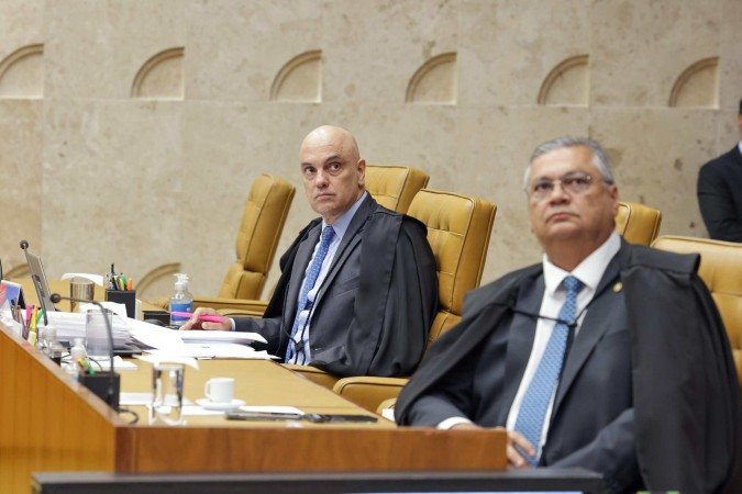 Dino assinou parecer informando que leis e atos estrangeiros não produzem efeitos automáticos no Brasil. Em entrevista, Moraes confirmou - (crédito: Rosinei Coutinho/STF) Dino assinou parecer informando que leis e atos estrangeiros não produzem efeitos automáticos no Brasil. Em entrevista, Moraes confirmou - (crédito: Rosinei Coutinho/STF)