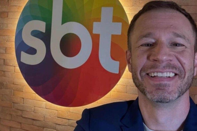 Tiago Leifert volta ao The Voice Brasil, mas agora pelo SBT - (crédito: Foto: Divulgação) Tiago Leifert volta ao The Voice Brasil, mas agora pelo SBT - (crédito: Foto: Divulgação)