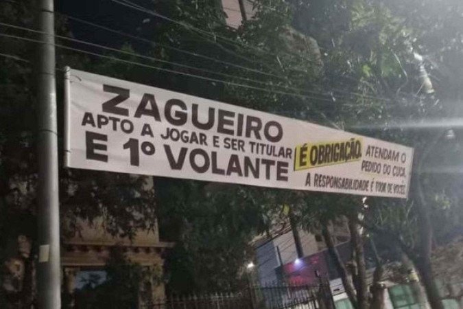 Torcida do Galo cobra da diretoria após liberação de defensor - (crédito: Foto: divulgação) Torcida do Galo cobra da diretoria após liberação de defensor - (crédito: Foto: divulgação)