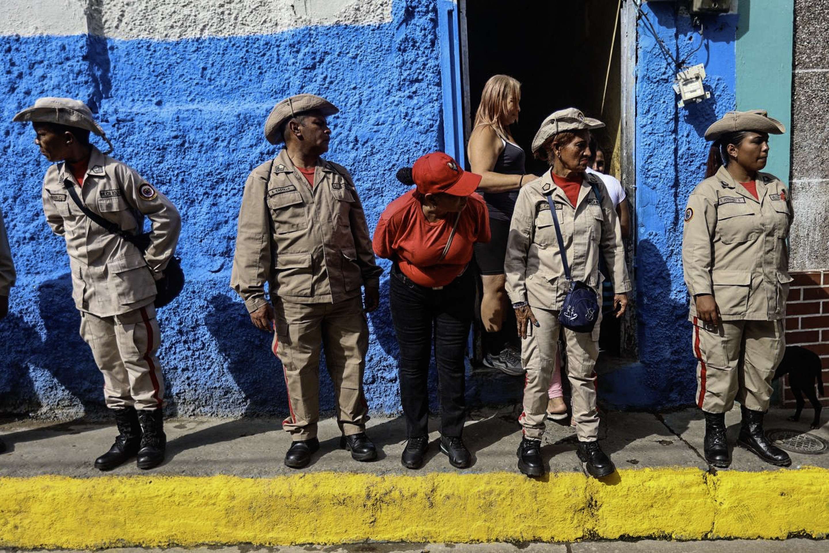 Estados Unidos veem elo entre o regime de Maduro e guerrilhas colombianas