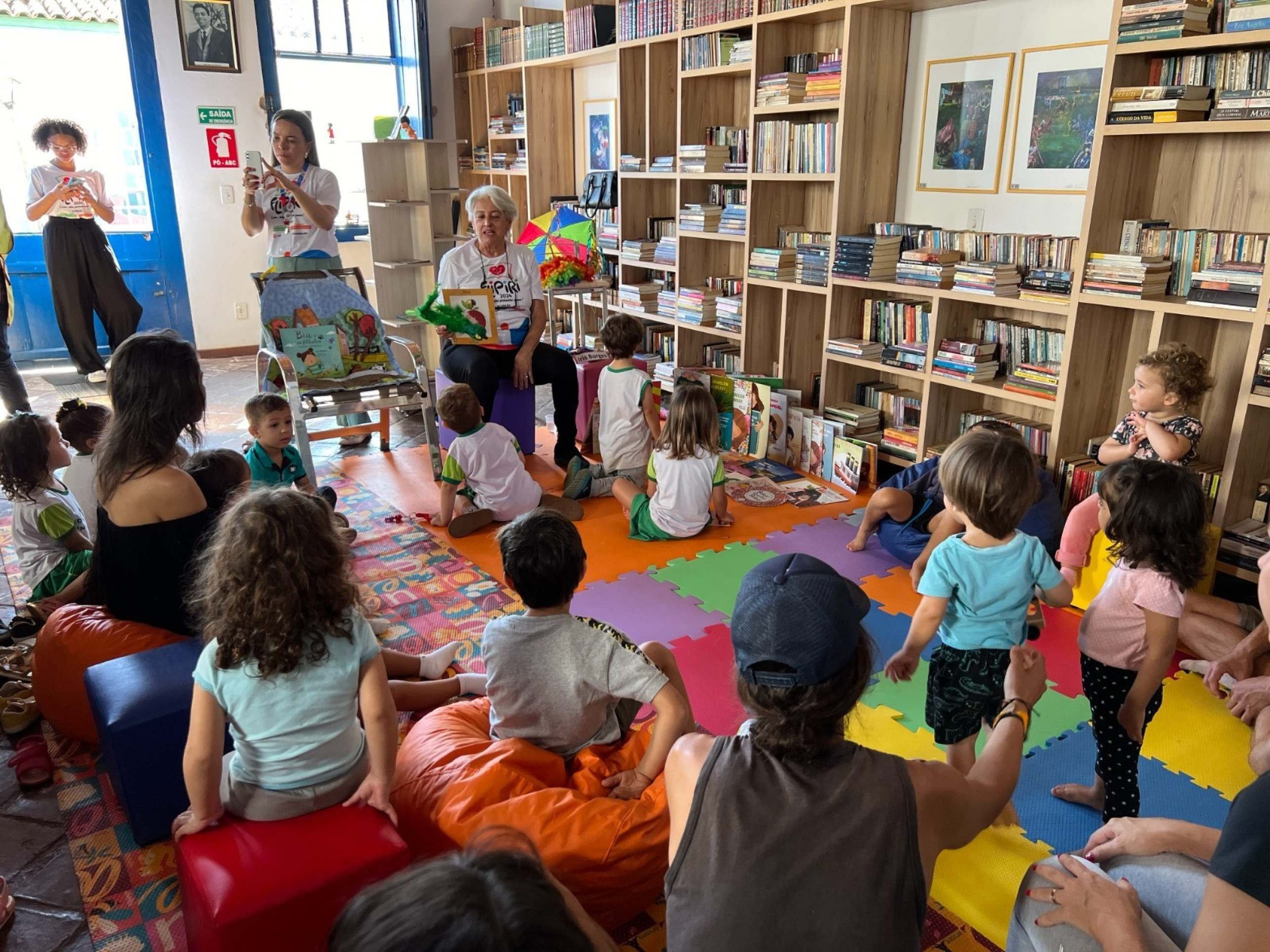 Flipiri Itinerante leva histórias e livros a escolas de Pirenópolis